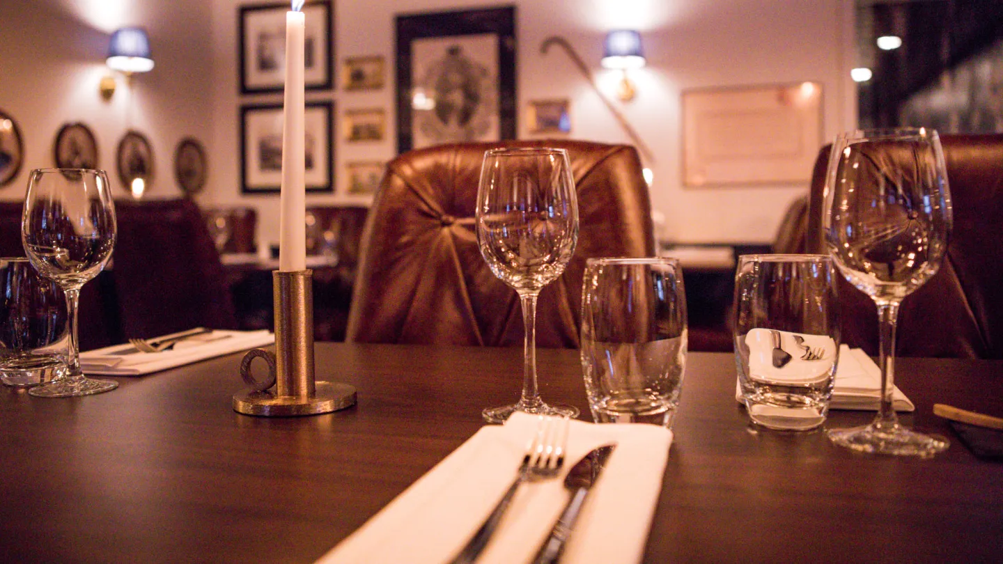 A table set for dinner at Bårdshaug Herregård