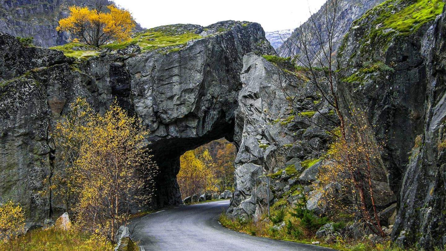 A unique tunnel in Måbødalen