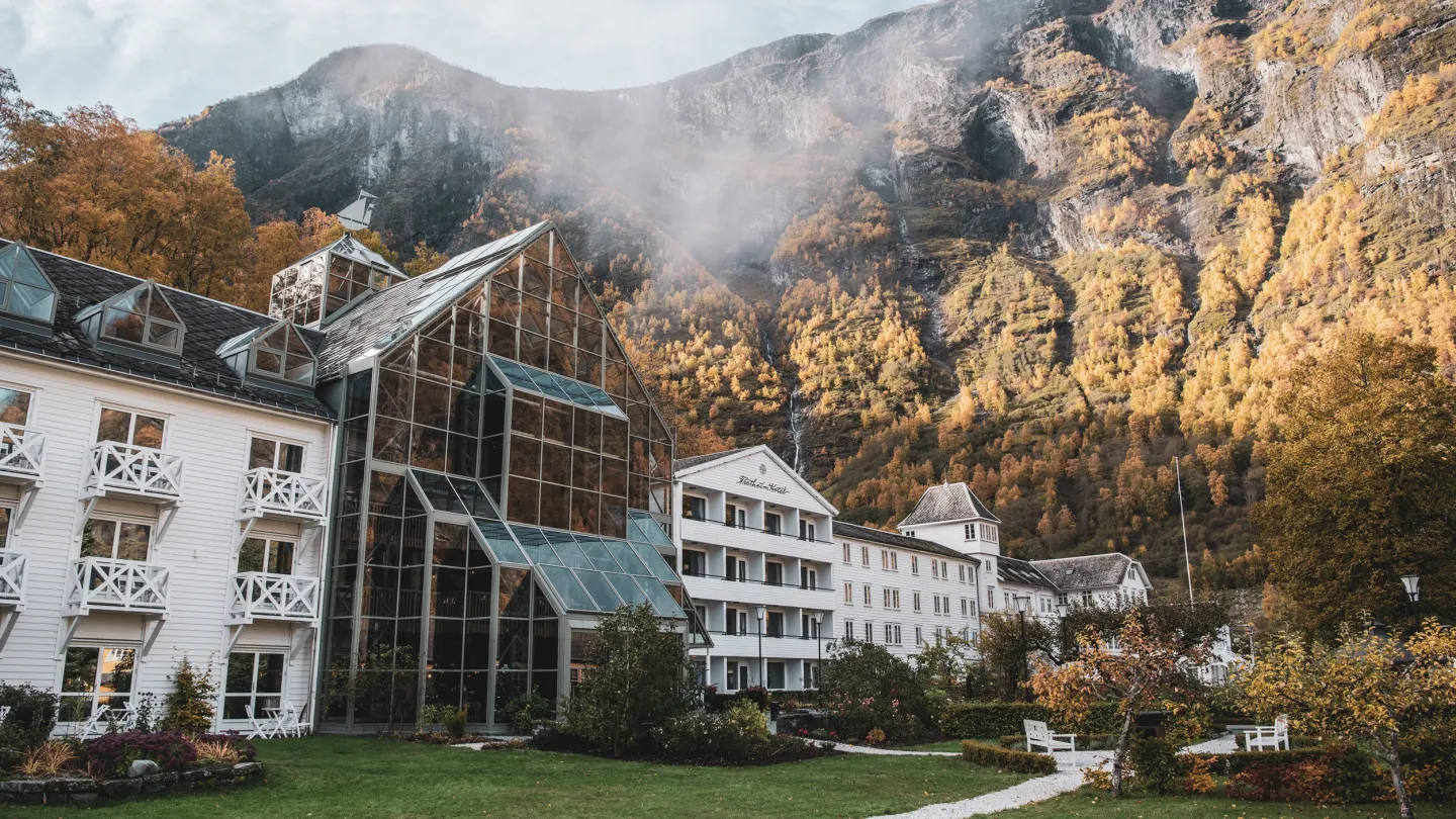 Autumn at Fretheim Hotel