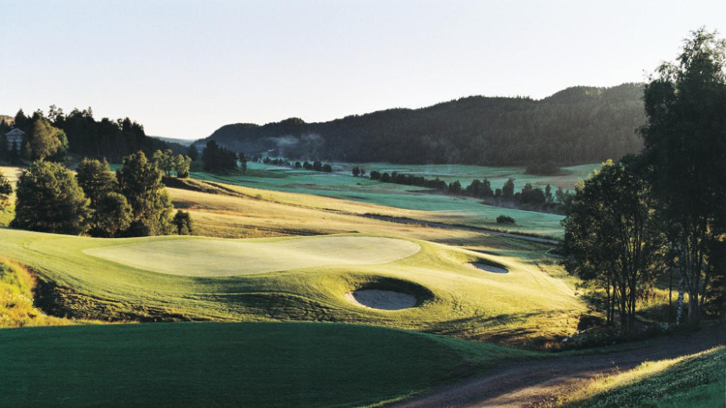 The gold course at Losby Gods looking towards the Østmarka forest