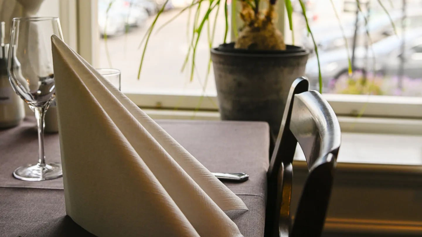 A table set for dinner at Lillesand Hotel Norge