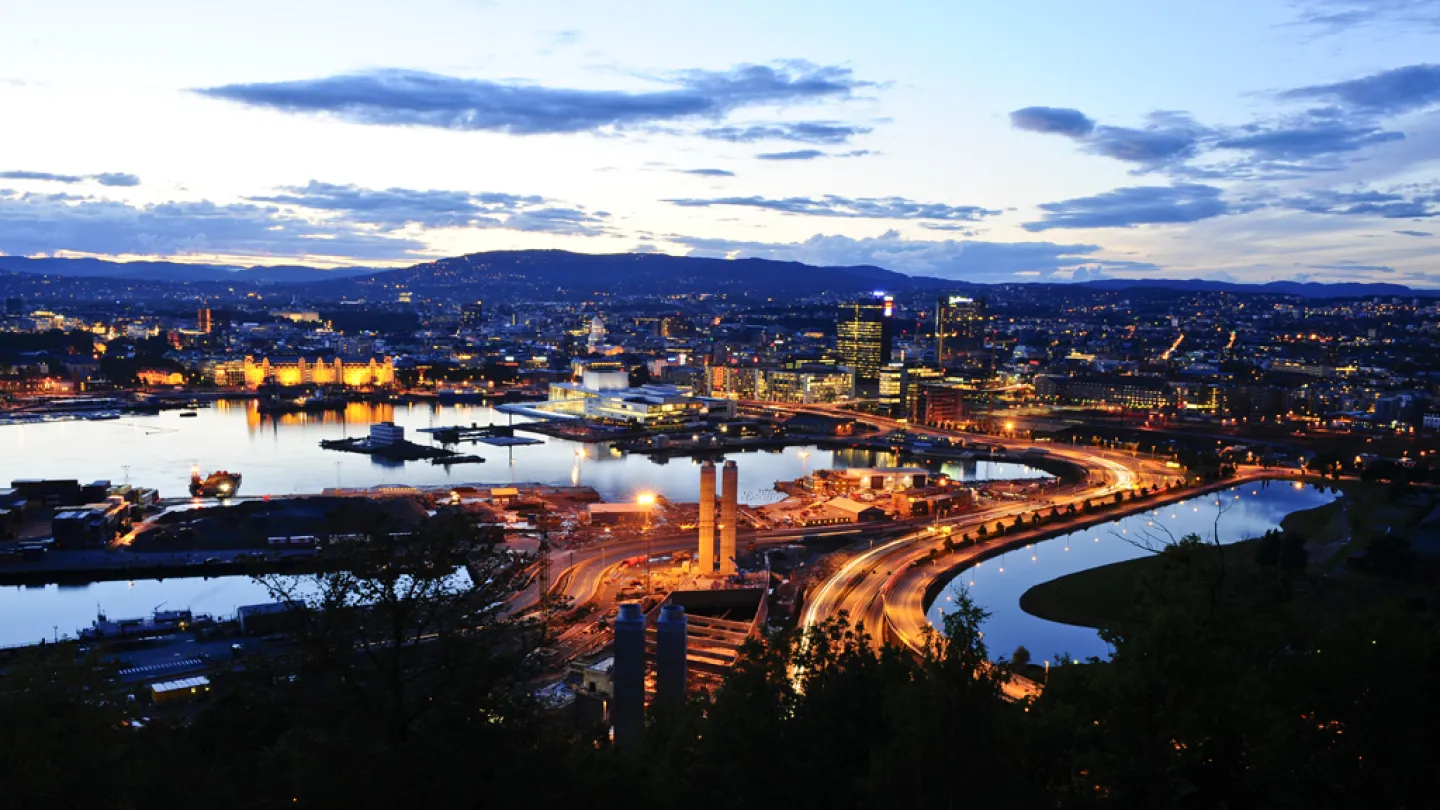 The view over Oslo from Ekebergrestauranten at night